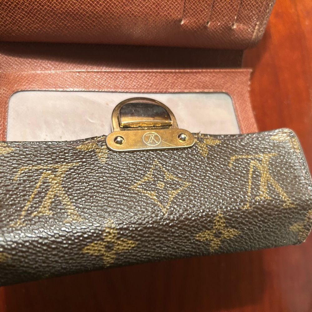 Louis Vuitton Monogram Wallet - Picture 5 of 9